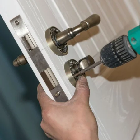 Montaż Zamków Częstochowa